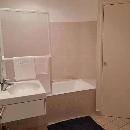 Apartamento Chez Line, Face à La Gare *